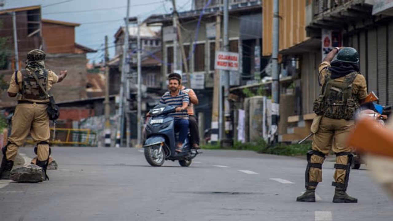 চিনের ওকালতি ব্যর্থ, কাশ্মীর নিয়ে নাক গলালো না নিরাপত্তা পরিষদে চিনের ওকালতি ব্যর্থ, কাশ্মীর নিয়ে নাক গলালো না নিরাপত্তা পরিষদে