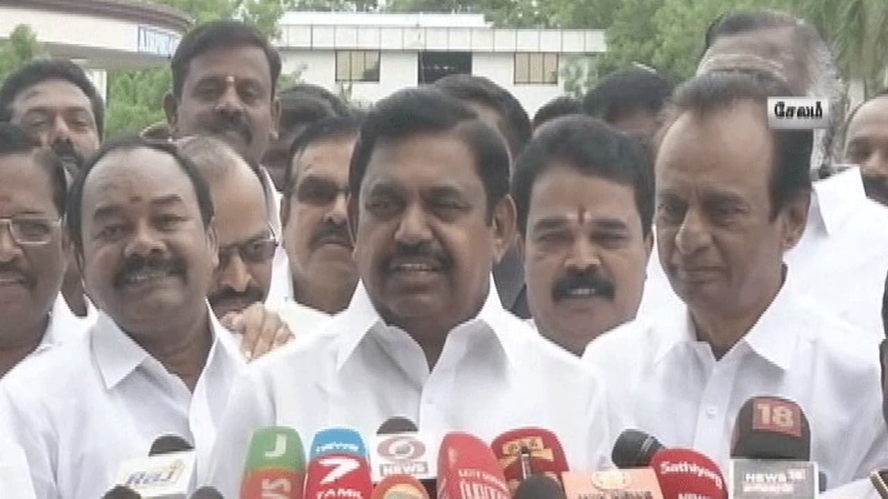 பால் விலை உயர்வு ஏன்..? முதல்வர் எடப்பாடியின் அதிரடி சரவெடி விளக்கம்..! பால் விலை உயர்வு ஏன்..? முதல்வர் எடப்பாடியின் அதிரடி சரவெடி விளக்கம்..!