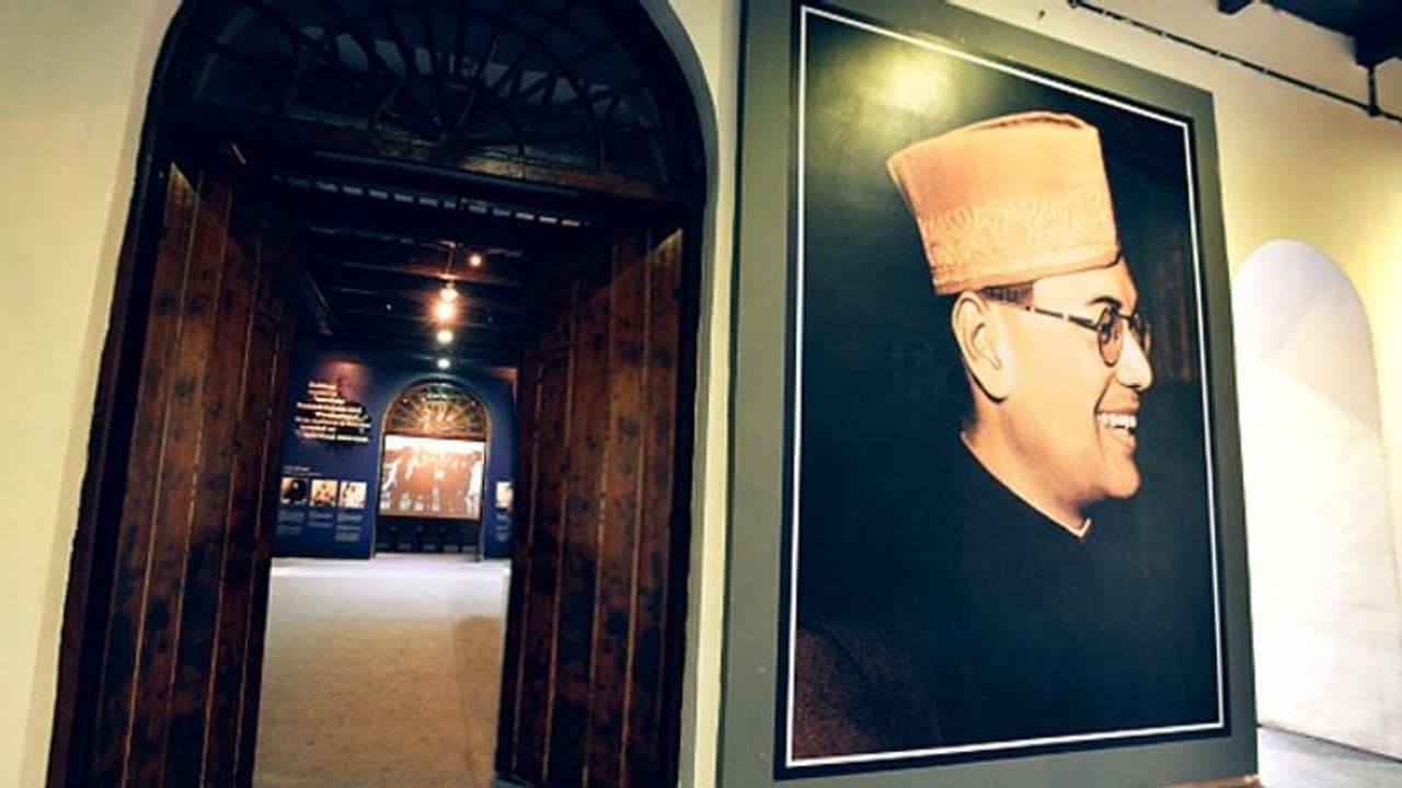 বড় ধরনের বিতর্কে উইকিপিডিয়া, বাঙালির আবেগকে আঘাত করে নেতাজির মৃত্যুদিন ঘোষণা