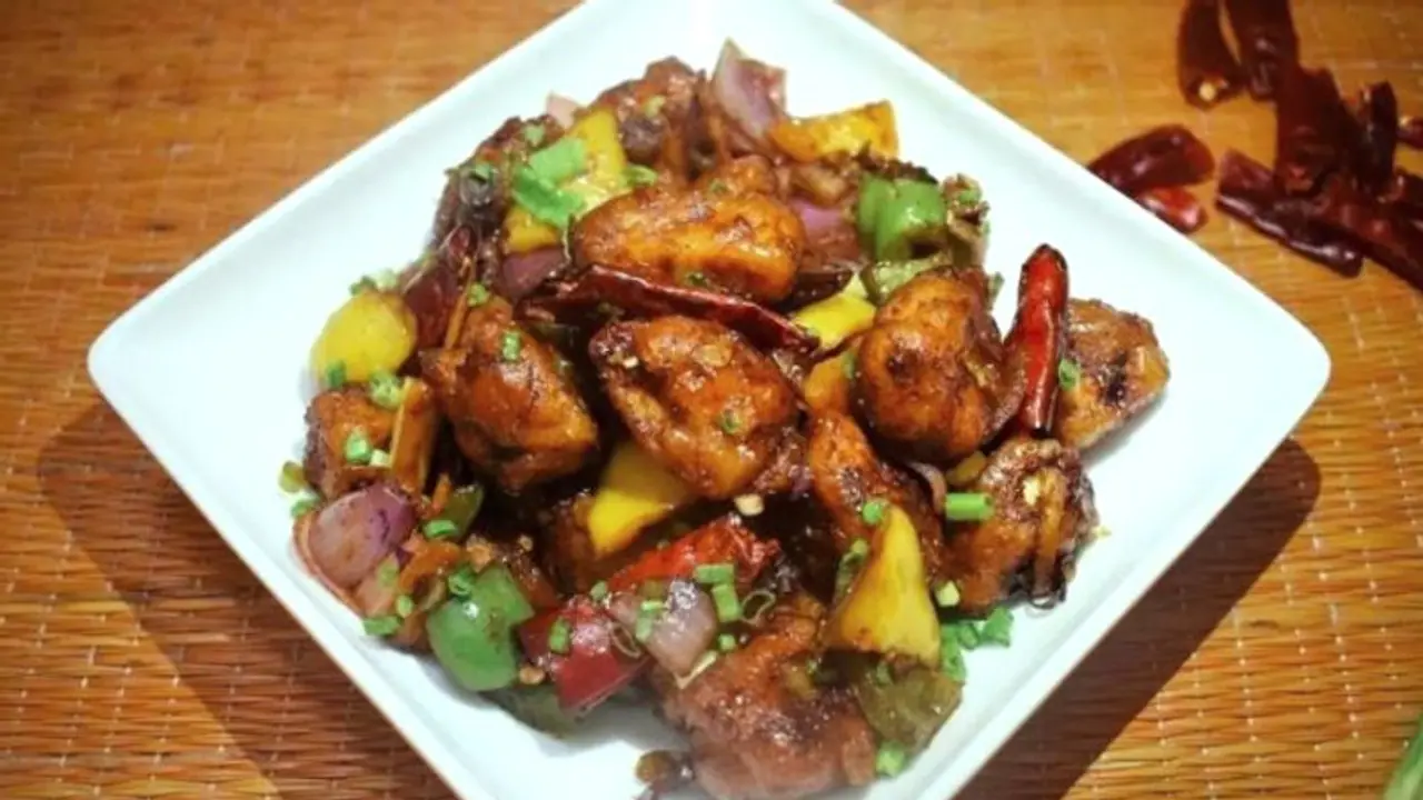 বাড়িতে বানিয়ে নিন রেস্তোরাঁর স্বাদে স্পাইসি পনির খুরচান