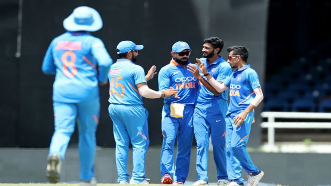 দলের ওপর হামলার আশঙ্কা, নিরাপত্তা বাড়ানো হল বিরাটদের দলের ওপর হামলার আশঙ্কা, নিরাপত্তা বাড়ানো হল বিরাটদের