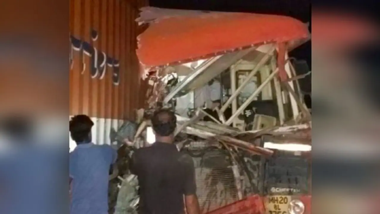 মহারাষ্ট্রে মর্মান্তিক ট্রাক দুর্ঘটনায় বলি ১৫ জন, আহত অন্তত ৩৫