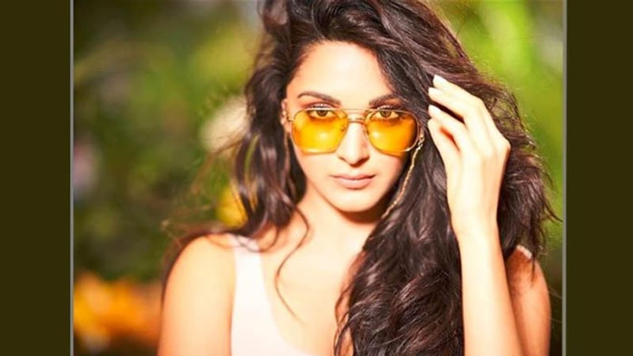 'ম্যাগি না জামা', এ কেমন পোশাক, ভাইরাল ছবিতে ট্রোল্ড বলিউড অভিনেত্রী 'ম্যাগি না জামা', এ কেমন পোশাক, ভাইরাল ছবিতে ট্রোল্ড বলিউড অভিনেত্রী