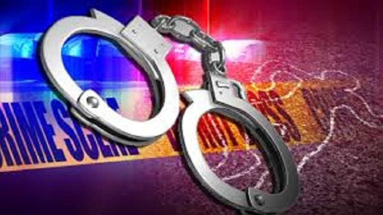 ఐఏఎస్ కుమార్తెకు టోకరా... ప్రేమికుడిపై ఫిర్యాదు