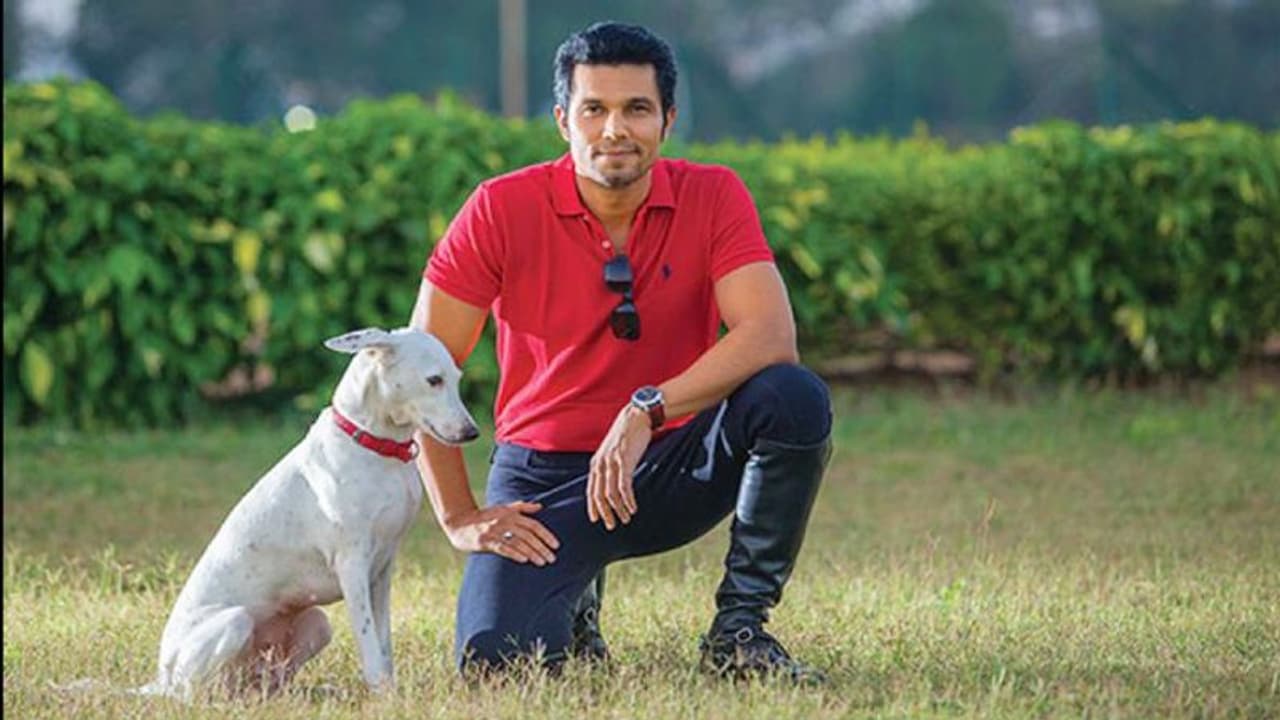 மாயாவதி குறித்து ஆபாச ஜோக்... தூதர் பதவியில் இருந்து அதிரடியாக தூக்கப்பட்ட பிரபல நடிகர்!