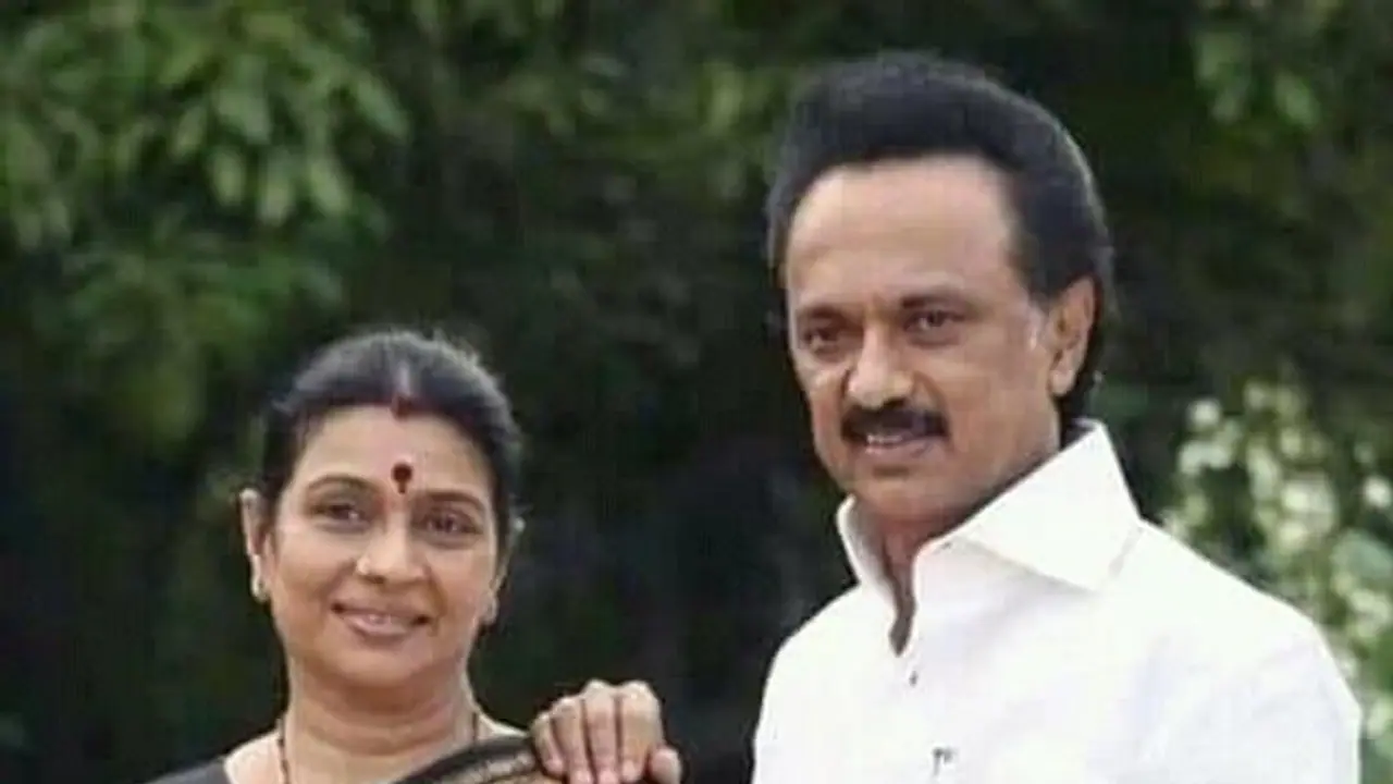 “மிசா முதல் கோட்டை வரை..” முதல்வர் ஸ்டாலின் துர்கா திருமண நாள்.! குவியும் வாழ்த்து! “மிசா முதல் கோட்டை வரை..” முதல்வர் ஸ்டாலின் துர்கா திருமண நாள்.! குவியும் வாழ்த்து!