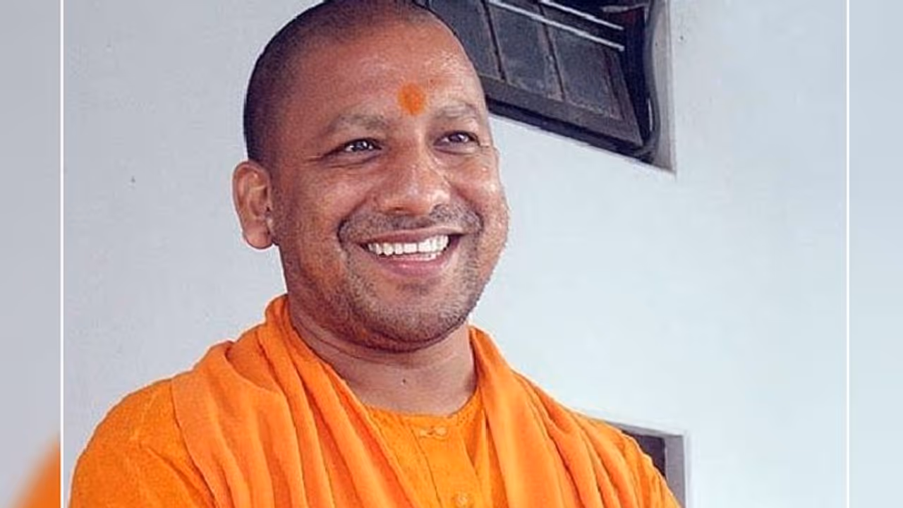 योगी कैबिनेट का विस्तार: टीम में शामिल हुए 18 नए चेहरे , 4 को मिला प्रमोशन योगी कैबिनेट का विस्तार: टीम में शामिल हुए 18 नए चेहरे , 4 को मिला प्रमोशन