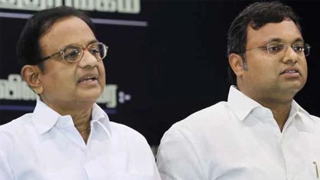 ಒಳಗಿರುವ ಚಿದಂಬರಂ ಆಸ್ತಿ ಎಷ್ಟು?: ಹೊರಗಿರುವುದು ತುಂಬಿ ತುಳುಕುವಷ್ಟು!