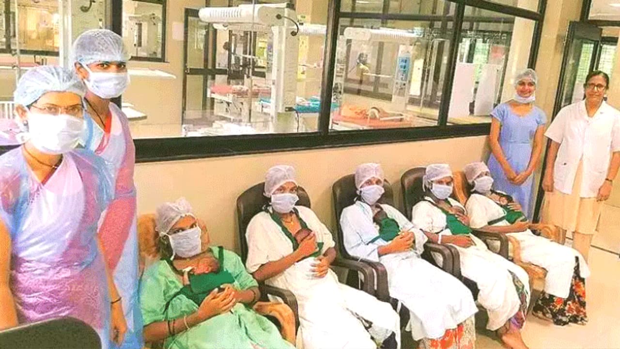 नासिक के हॉस्पिटल की अनोखी पहल, सिर्फ एक प्रयोग से घटी नवजातों की मौत की संख्या नासिक के हॉस्पिटल की अनोखी पहल, सिर्फ एक प्रयोग से घटी नवजातों की मौत की संख्या