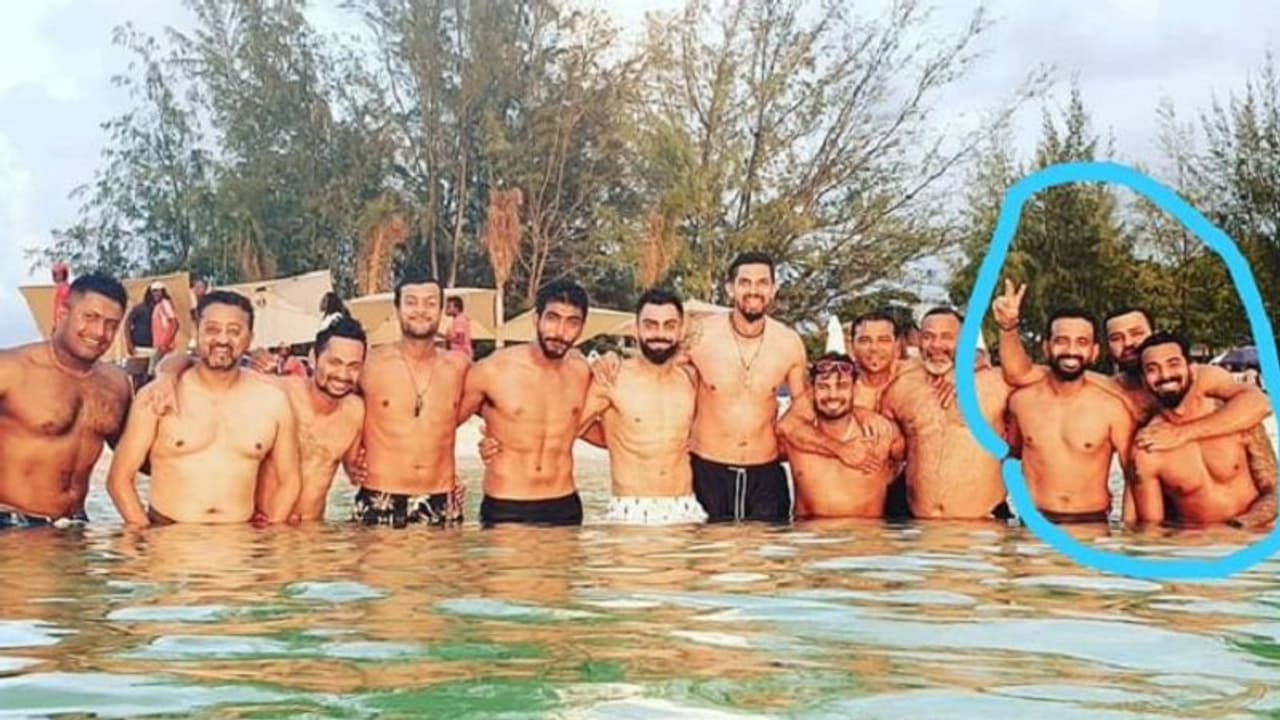 ಟೀಂ ಇಂಡಿಯಾ ಕ್ರಿಕೆಟಿಗರ ಬೀಚ್ ಫೋಟೋ; ಟ್ರೋಲ್ ಆದ ರೋಹಿತ್ ಶರ್ಮಾ!