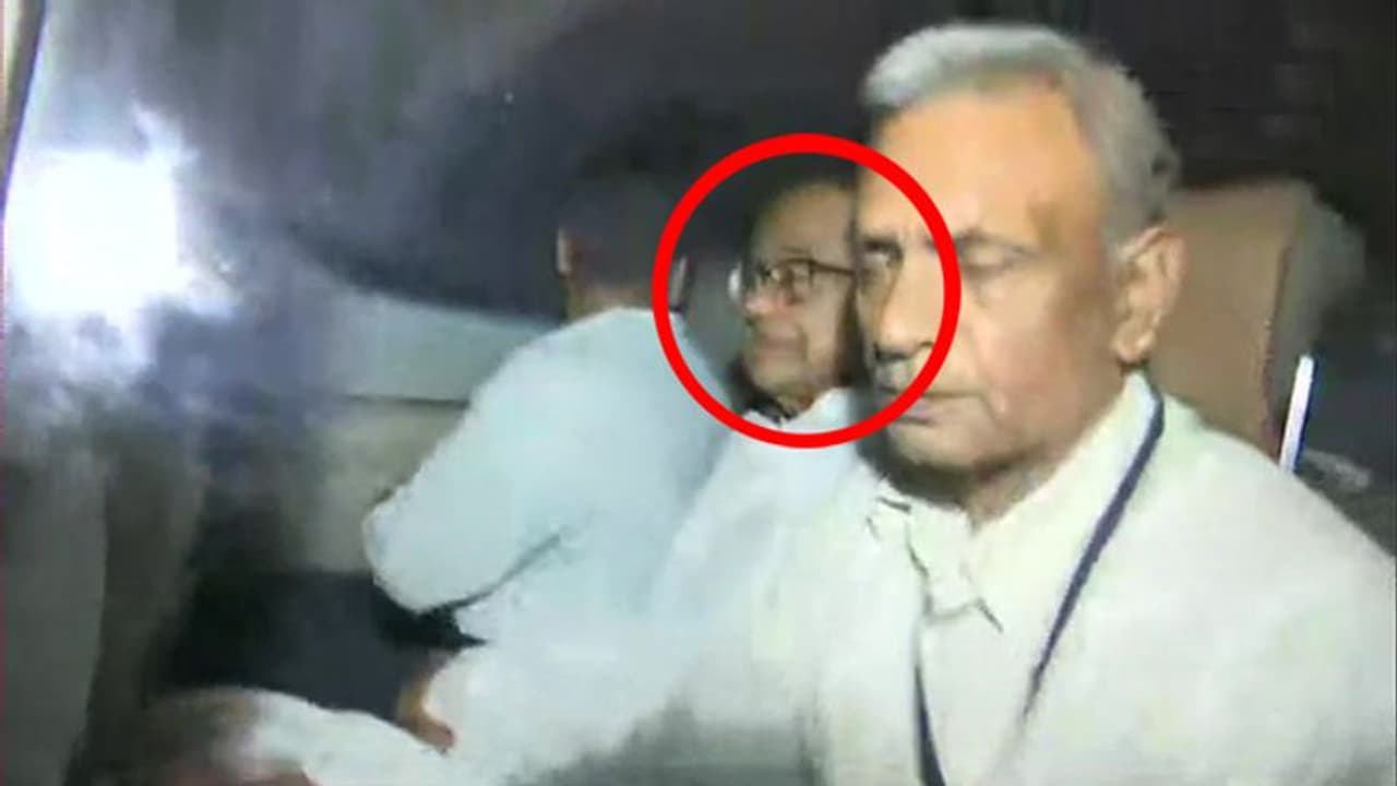 ചിദംബരം അറസ്റ്റിലായത് ഐഎൻഎക്സ് മീഡിയ കേസില്! എന്താണ് ഈ കേസ് ? ചിദംബരം അറസ്റ്റിലായത് ഐഎൻഎക്സ് മീഡിയ കേസില്! എന്താണ് ഈ കേസ് ?