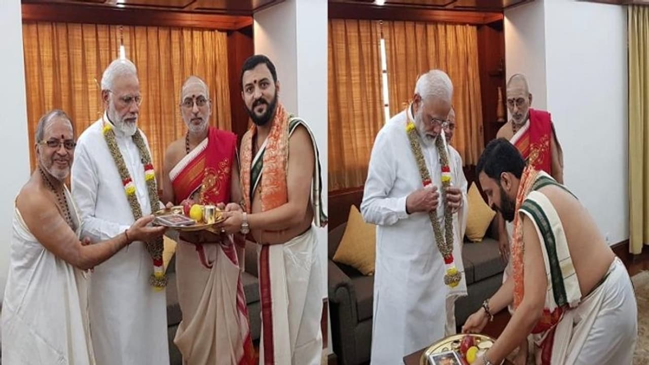 ಅಮ್ಮ ಕರೆಸಿಕೊಂಡರೆ ಕೊಲ್ಲೂರಿಗೆ ಬರುವೆ ಎಂದ್ರು ಮೋದಿ ಅಮ್ಮ ಕರೆಸಿಕೊಂಡರೆ ಕೊಲ್ಲೂರಿಗೆ ಬರುವೆ ಎಂದ್ರು ಮೋದಿ