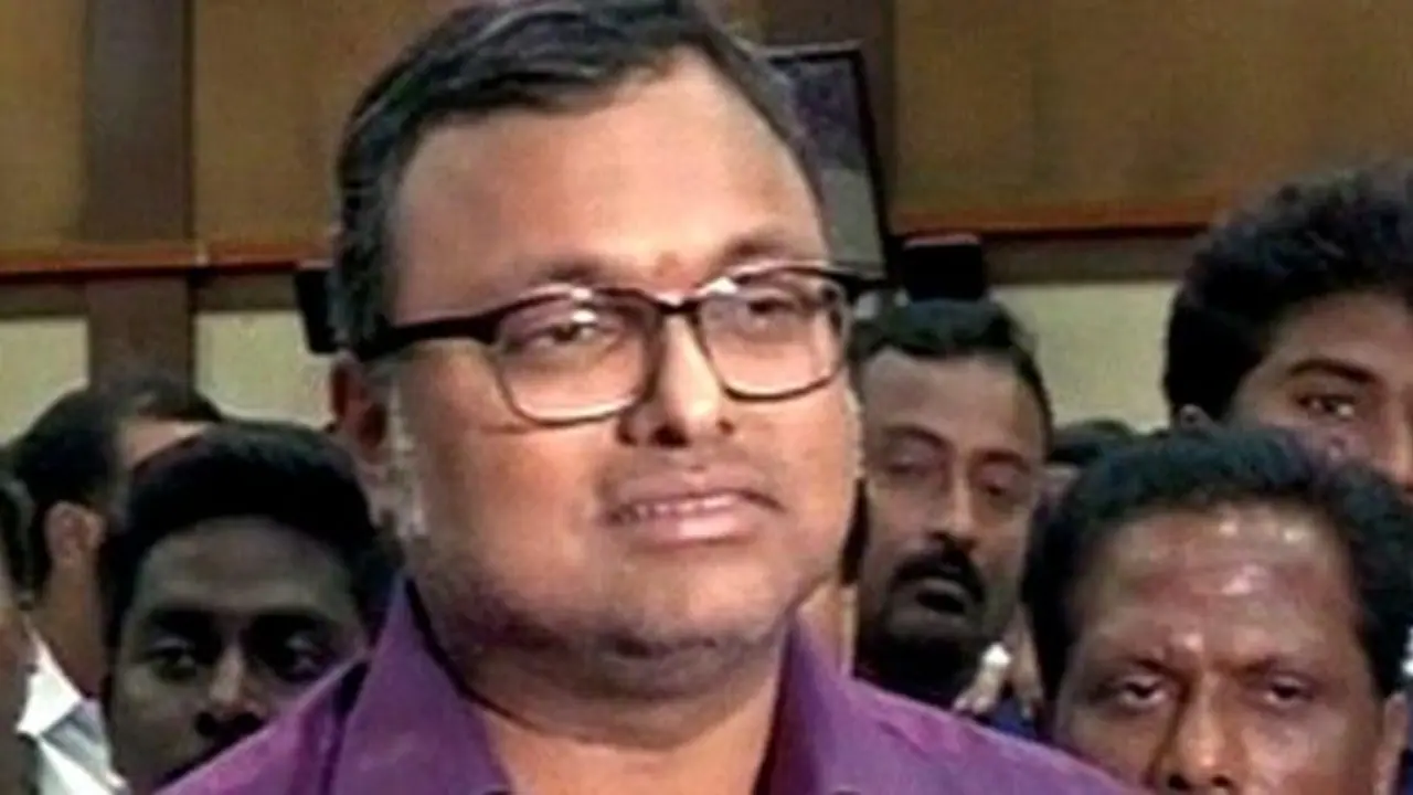 কিছু লোকের চোখকে আরাম দিতে তৈরি নাটক! বাবার গ্রেফতারি নিয়ে সরব কার্তি