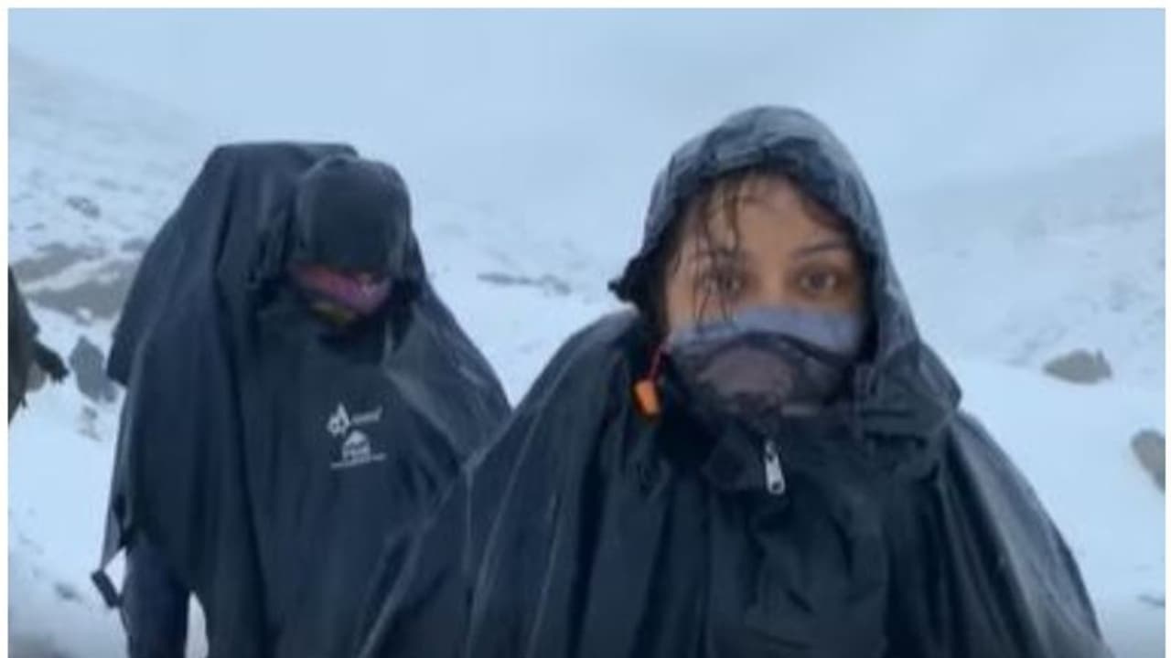 മഞ്ഞുമലയിലെ സാഹസികയാത്ര; വീഡിയോ പങ്ക് വച്ച് മഞ്ജുവാര്യര്‍