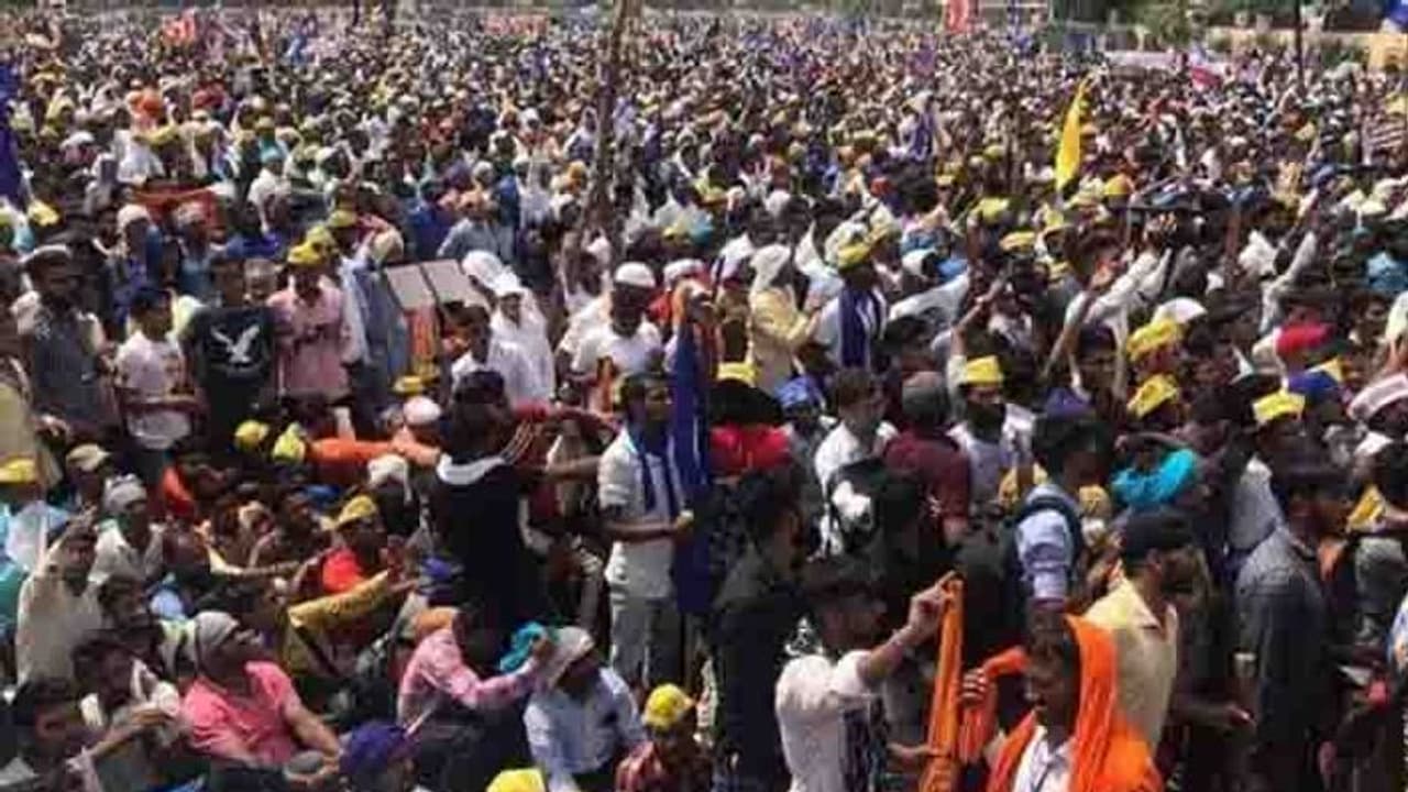 ಚಿಕ್ಕಬಳ್ಳಾಪುರದಲ್ಲೇ ವೈದ್ಯ ಕಾಲೇಜು ಆರಂಭಕ್ಕೆ ಒತ್ತಾಯಿಸಿ ಪ್ರತಿಭನಟನೆ