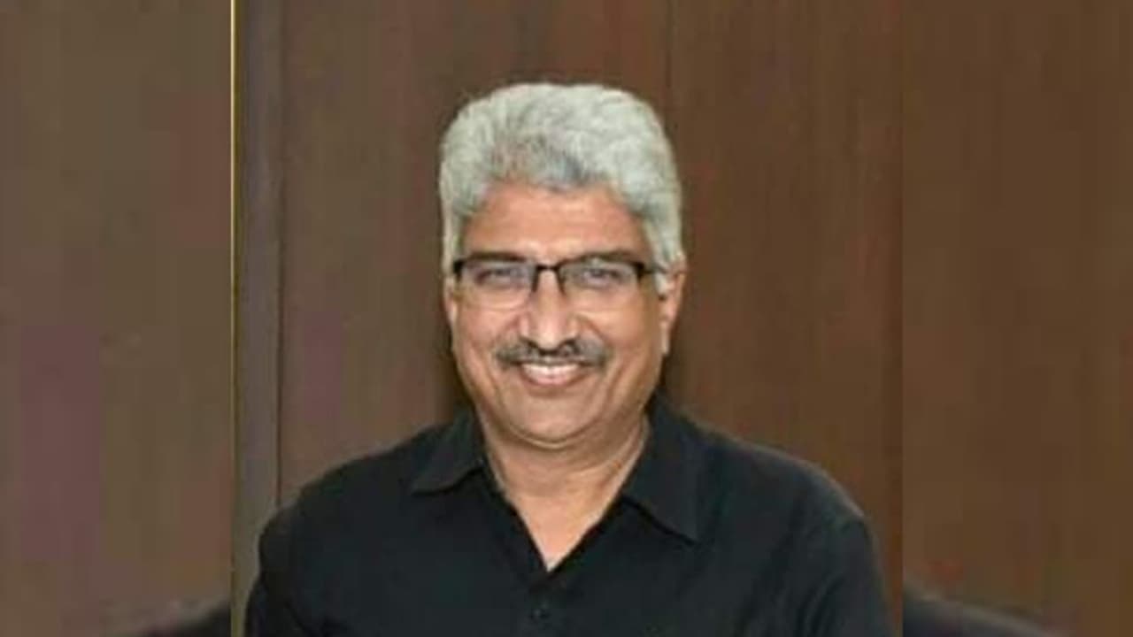 ఏపీ ప్రభుత్వ సలహాదారుగా సీనియర్ జర్నలిస్ట్ దేవులపల్లి అమర్