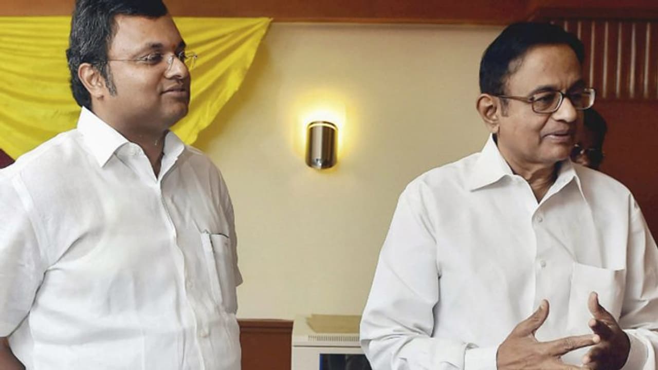 ఒక్కరి కోసం తండ్రి, కొడుకుల అడ్డదారులు... వందల కోట్ల అక్రమార్జన