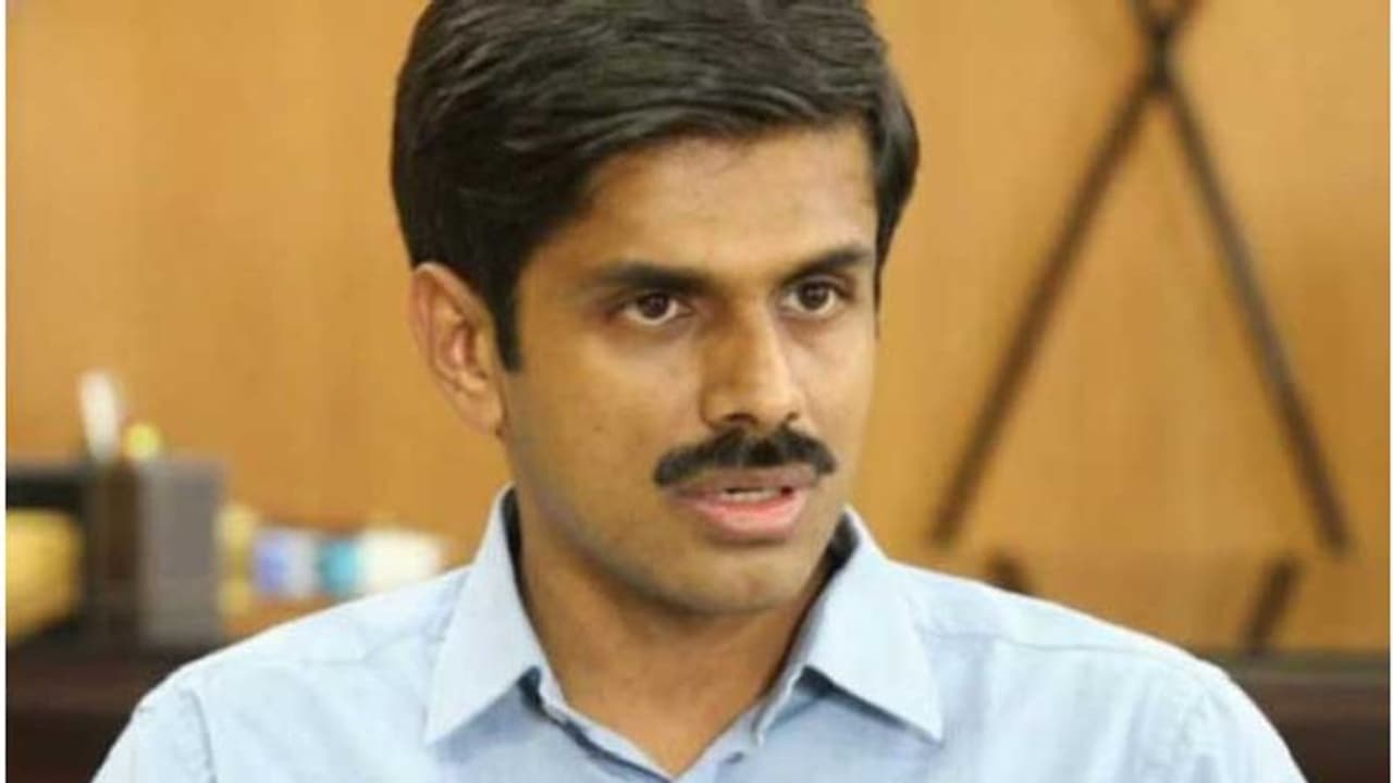 ಹುಣಸೂರು ಚುನಾವಣೆ ದಸರಾ ಮೇಲೆ ಪರಿಣಾಮವಿಲ್ಲ: ಡೀಸಿ ಹುಣಸೂರು ಚುನಾವಣೆ ದಸರಾ ಮೇಲೆ ಪರಿಣಾಮವಿಲ್ಲ: ಡೀಸಿ