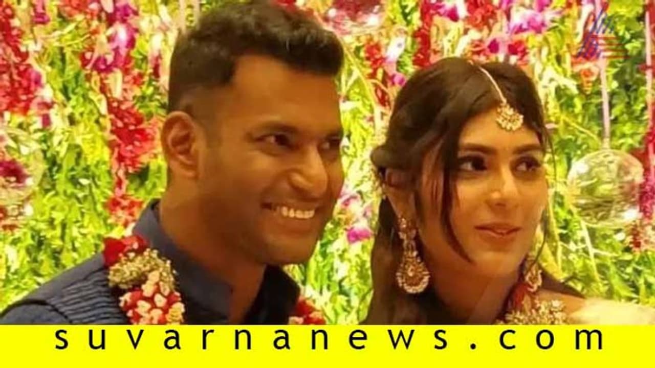 ಮದುವೆಗೆ ಒಂದು ತಿಂಗಳಿರುವಾಗಲೇ ಖ್ಯಾತ ನಟನ ಬಾಳಲ್ಲಿ ಬಿರುಕು! ಮದುವೆಗೆ ಒಂದು ತಿಂಗಳಿರುವಾಗಲೇ ಖ್ಯಾತ ನಟನ ಬಾಳಲ್ಲಿ ಬಿರುಕು!