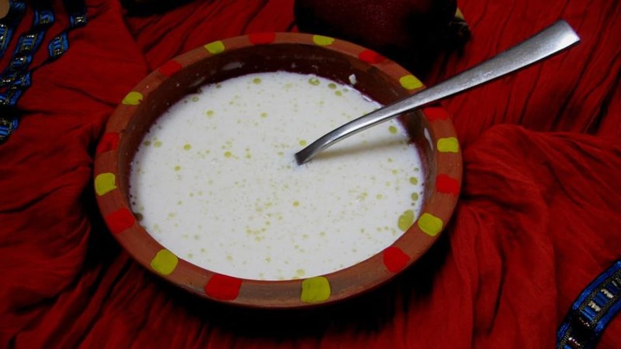 শুধু ধর্মীয় তাৎপর্য নয় আয়ুর্বেদেও রয়েছে এর সমান গুরুত্ব, জেনে নিন পঞ্চমৃত এর উপকারীতা শুধু ধর্মীয় তাৎপর্য নয় আয়ুর্বেদেও রয়েছে এর সমান গুরুত্ব, জেনে নিন পঞ্চমৃত এর উপকারীতা