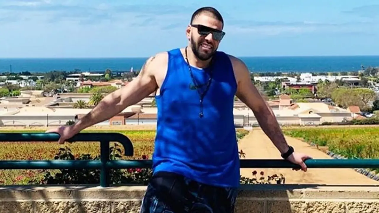 Professional kick boxer Eyssa Hassoun all set for his debut in movie