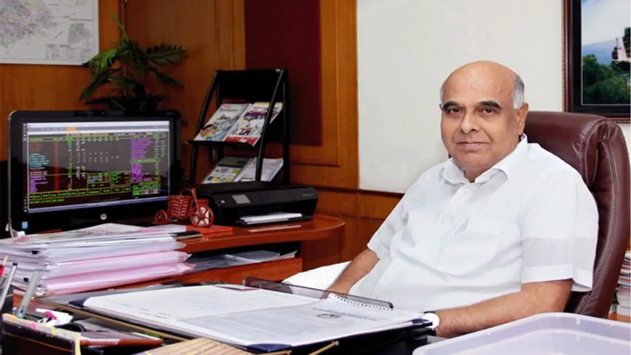 విద్యుత్ శాఖపై సీఎం రేవంత్ రెడ్డి సమీక్ష.. సమాచారం లేదన్న ప్రభాకర్ రావు ,  ముఖ్యమంత్రి పిలిస్తే ఎందుకు వెళ్లను
