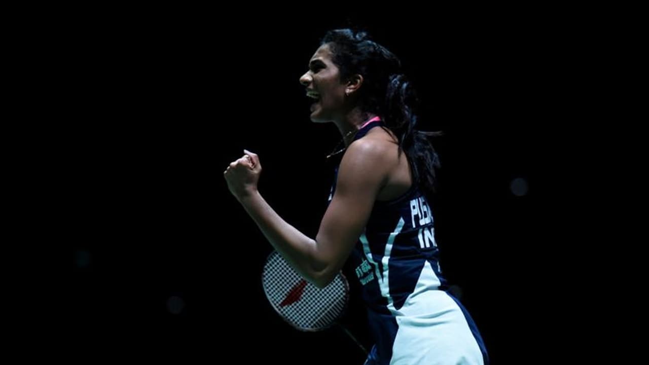 ലോക ബാഡ്മിന്റണ്: അട്ടിമറി വിജയവുമായി സിന്ധു സെമിയില് ലോക ബാഡ്മിന്റണ്: അട്ടിമറി വിജയവുമായി സിന്ധു സെമിയില്