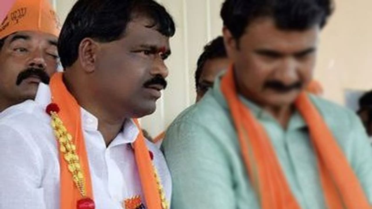 ಮೊದಲ ಬಾರಿ ಸಚಿವ ಸ್ಥಾನದ ಆಸೆ ಕೈಬಿಟ್ಟ ಶಾಸಕ ಕುಮಾರಸ್ವಾಮಿ! ಮೊದಲ ಬಾರಿ ಸಚಿವ ಸ್ಥಾನದ ಆಸೆ ಕೈಬಿಟ್ಟ ಶಾಸಕ ಕುಮಾರಸ್ವಾಮಿ!