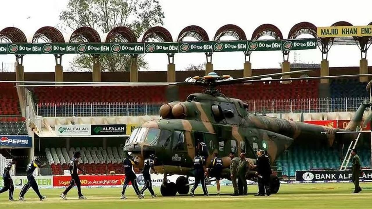 ಭೀಕರ ಭಯೋತ್ಪಾದಕರ ದಾಳಿ ಮರೆತು ಮತ್ತೆ ಲಂಕಾ ತಂಡದಿಂದ ಪಾಕ್ ಪ್ರವಾಸ! ಭೀಕರ ಭಯೋತ್ಪಾದಕರ ದಾಳಿ ಮರೆತು ಮತ್ತೆ ಲಂಕಾ ತಂಡದಿಂದ ಪಾಕ್ ಪ್ರವಾಸ!