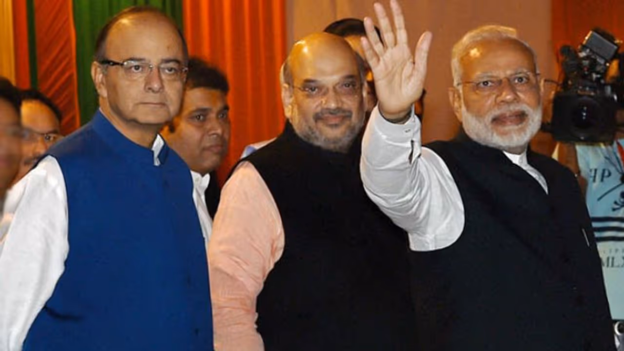 गोधरा से राफेल तक, बुरे वक्त में मोदी शाह के संकट मोचक थे अरुण जेटली गोधरा से राफेल तक, बुरे वक्त में मोदी शाह के संकट मोचक थे अरुण जेटली