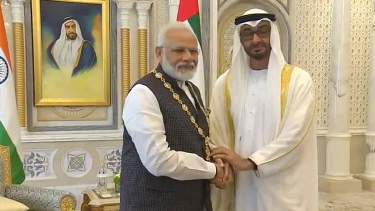 जानिए आखिर कौन हैं 'जायद', जिसके नाम पर मोदी को मिला यूएई का सर्वोच्च सम्मान जानिए आखिर कौन हैं 'जायद', जिसके नाम पर मोदी को मिला यूएई का सर्वोच्च सम्मान