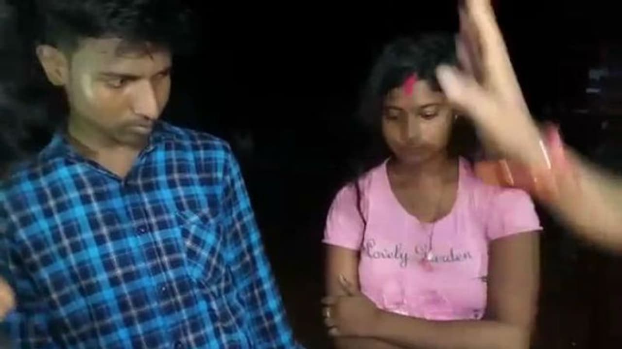 প্রেমিকের বাইকে অন্য যুবতী, বিয়ে করে তবে ছাড়লেন প্রেমিকা প্রেমিকের বাইকে অন্য যুবতী, বিয়ে করে তবে ছাড়লেন প্রেমিকা