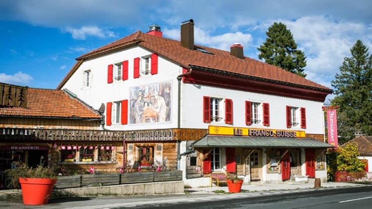 दुनिया का वह होटल जहां से पलक झपकते ही आप चले जाएंगे दूसरे देश में दुनिया का वह होटल जहां से पलक झपकते ही आप चले जाएंगे दूसरे देश में