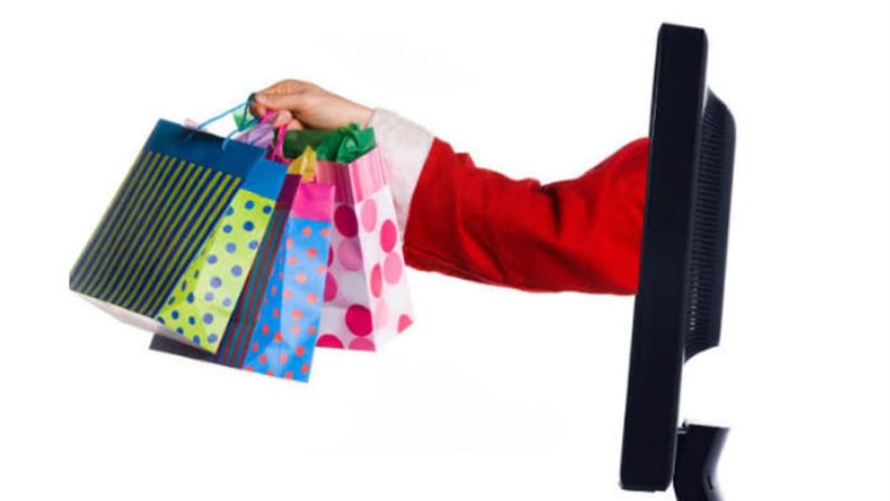 കണ്ടതല്ലൊം വാങ്ങിക്കൂട്ടുന്ന സ്വഭാവമുണ്ടോ? സ്ത്രീകള് അറിയാന്... കണ്ടതല്ലൊം വാങ്ങിക്കൂട്ടുന്ന സ്വഭാവമുണ്ടോ? സ്ത്രീകള് അറിയാന്...