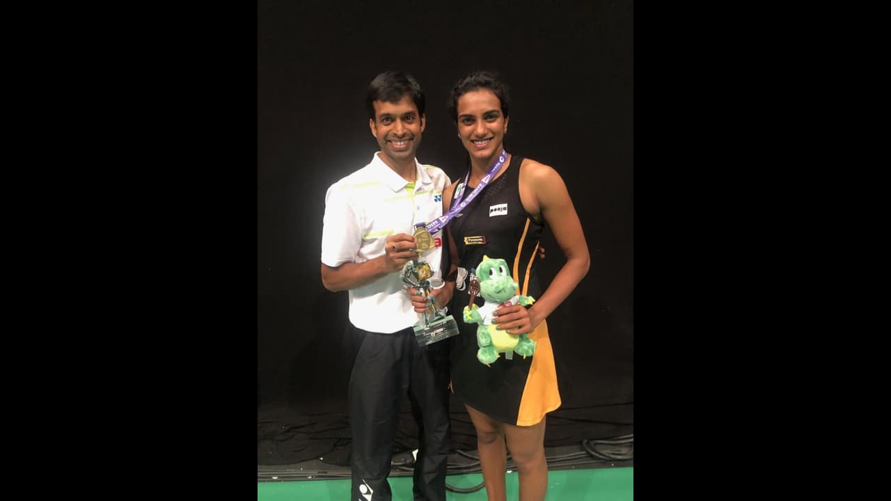 తెలుగు తేజం పివి సింధును అభినందించిన ప్రధాని, రాష్ట్రపతి