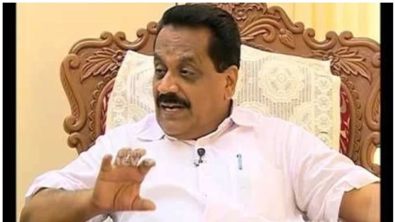 ജോണി നെല്ലൂർ കേരള കോൺഗ്രസ് വിട്ടു, യുഡിഎഫ് ഉന്നതാധികാര സമിതി അംഗത്വവും രാജിവച്ചു ജോണി നെല്ലൂർ കേരള കോൺഗ്രസ് വിട്ടു, യുഡിഎഫ് ഉന്നതാധികാര സമിതി അംഗത്വവും രാജിവച്ചു