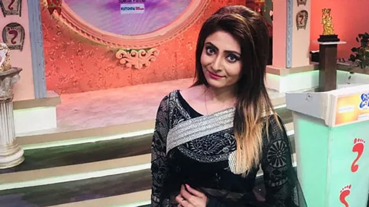 సీరియల్ నటిని వేధించిన పెట్రోల్ పంప్ యాజమాన్యం! సీరియల్ నటిని వేధించిన పెట్రోల్ పంప్ యాజమాన్యం!