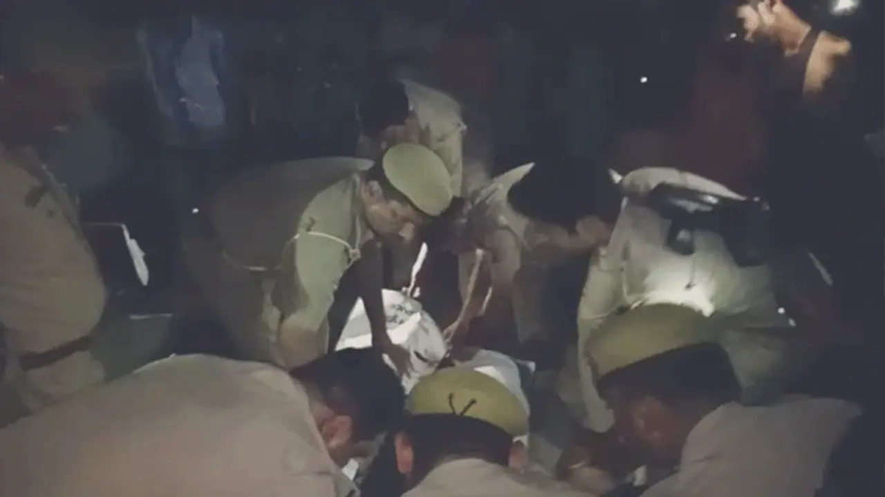 Uttar Pradesh: Dalit man becomes victim of honour killing for marrying girl from other caste Uttar Pradesh: Dalit man becomes victim of honour killing for marrying girl from other caste