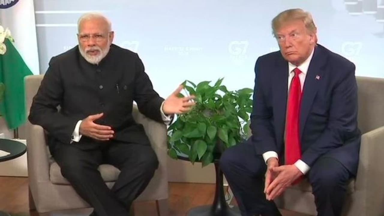 ভারত পাকিস্তানের যাবতীয় ইস্যুই দ্বিপাক্ষিক প্রকৃতির, ট্রাম্পের সঙ্গে বৈঠকে জানালেন মোদী ভারত পাকিস্তানের যাবতীয় ইস্যুই দ্বিপাক্ষিক প্রকৃতির, ট্রাম্পের সঙ্গে বৈঠকে জানালেন মোদী