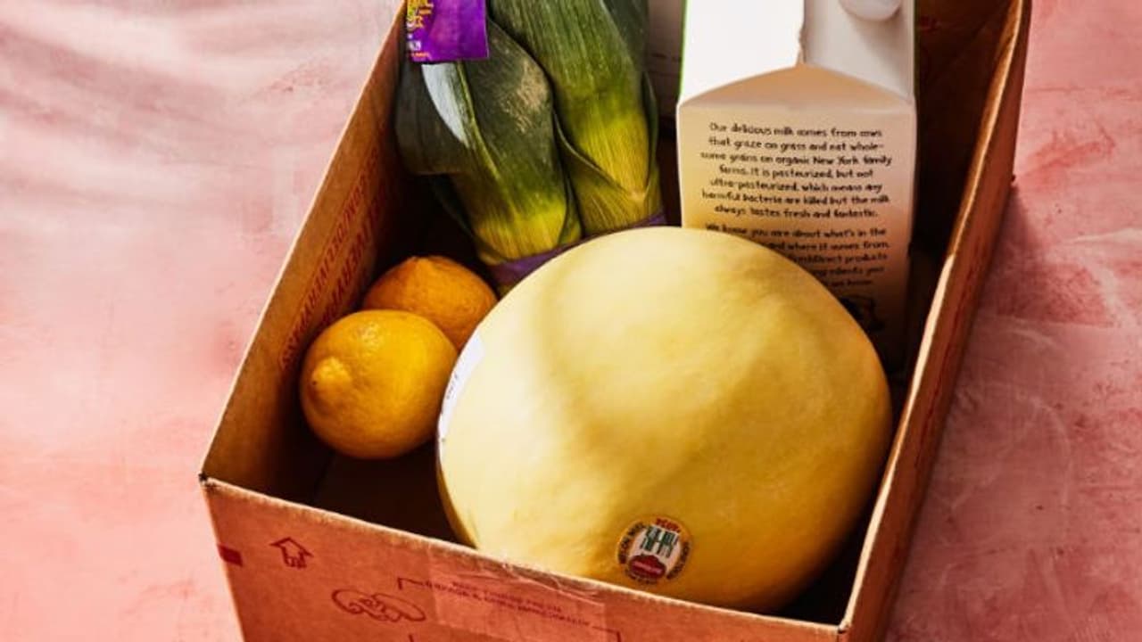 വീട്ടുസാധനങ്ങള്‍ ഓര്‍ഡര്‍ ചെയ്തു; പെട്ടി തുറന്നപ്പോള്‍ കണ്ടത്...