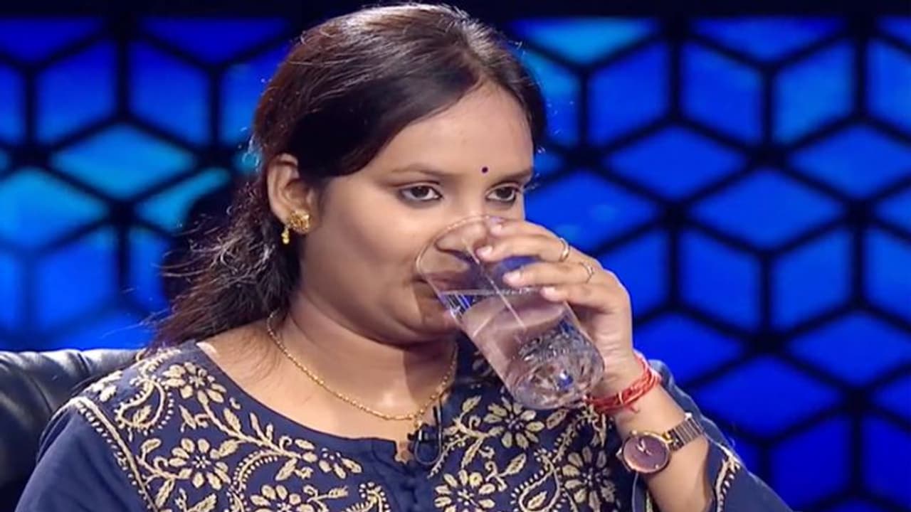 KBC 11: 50 लाख जीत चुकी थी ये महिला, बिग बी ने पूछा एक करोड़ का सवाल, जवाब पता था फिर भी किया क्विट KBC 11: 50 लाख जीत चुकी थी ये महिला, बिग बी ने पूछा एक करोड़ का सवाल, जवाब पता था फिर भी किया क्विट