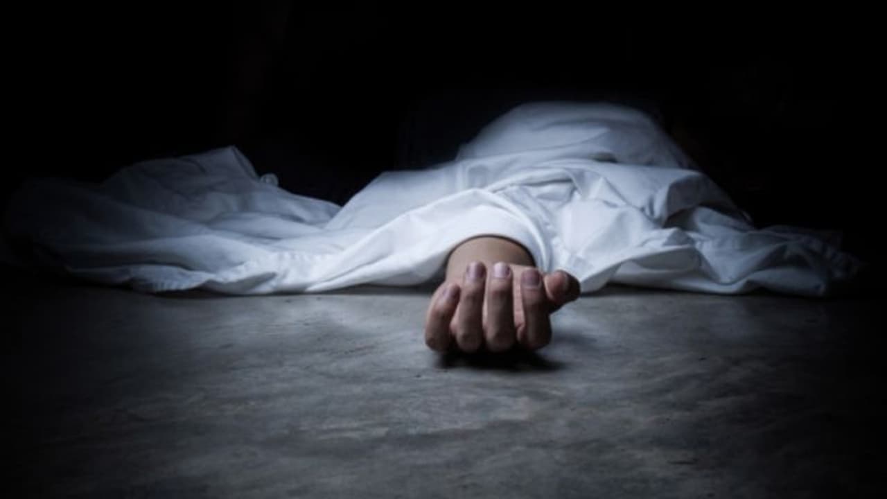 അഴീക്കോട് അഴിമുഖത്ത് മത്സ്യ ബന്ധന ബോട്ട് മുങ്ങി ഒരാൾ മരിച്ചു