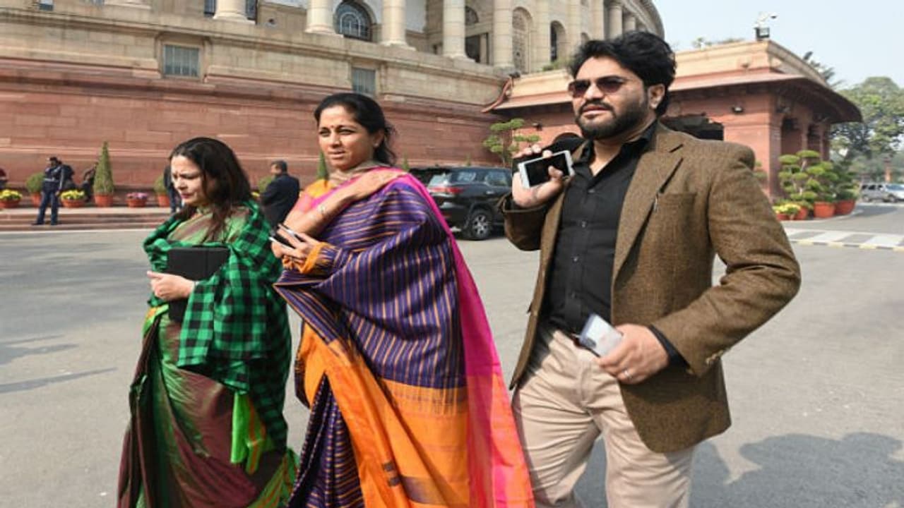 অরুণ জেটলির শেষকৃত্যে পকেটমারদের দাপট, বাবুল সহ দুই মন্ত্রীর মোবাইল চুরি