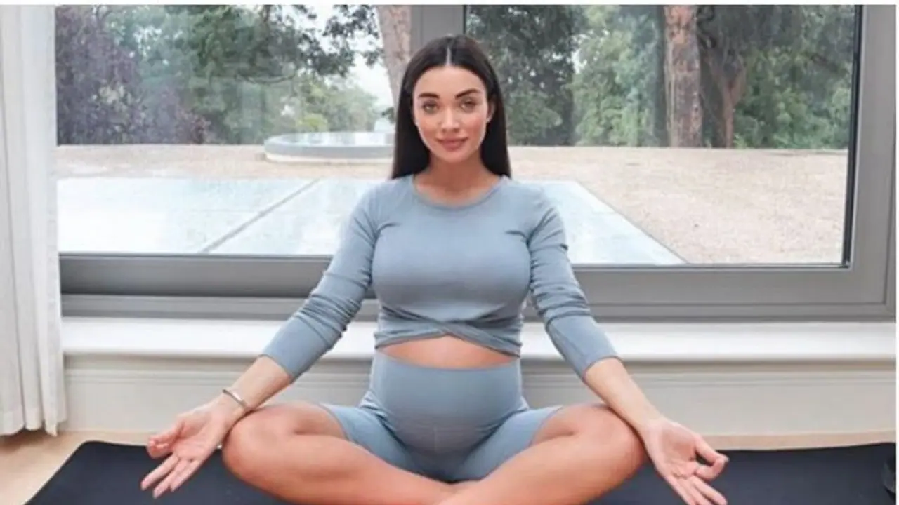 ಮಗು ಹುಟ್ಟುವ ಮೊದಲ ಲಿಂಗ ರಿವೀಲ್ ಮಾಡಿದ ವಿಲನ್ ನಟಿ ! ಮಗು ಹುಟ್ಟುವ ಮೊದಲ ಲಿಂಗ ರಿವೀಲ್ ಮಾಡಿದ ವಿಲನ್ ನಟಿ !