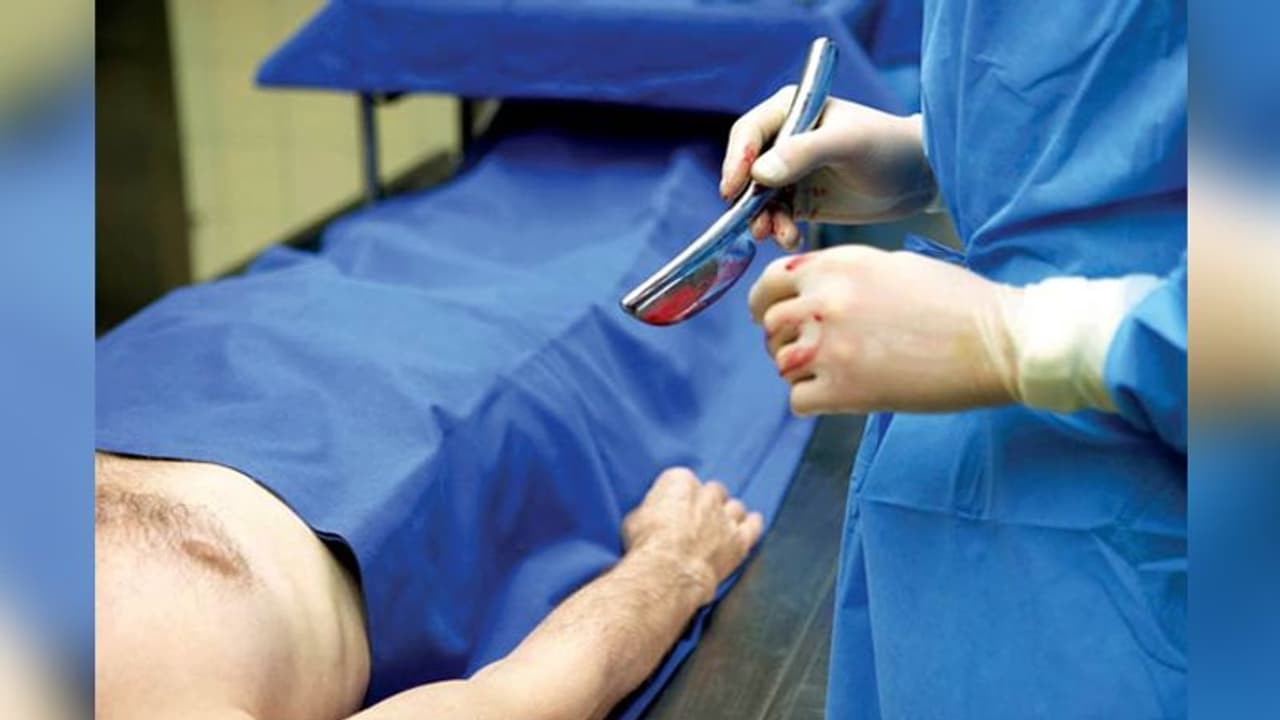 तो इसलिए रात में नहीं किया जाता शवों का पोस्टमॉर्टम, चौंकाने वाला है कारण तो इसलिए रात में नहीं किया जाता शवों का पोस्टमॉर्टम, चौंकाने वाला है कारण