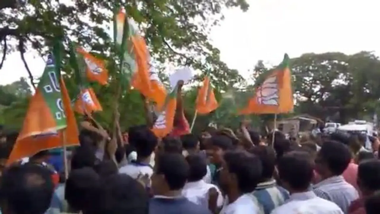 पश्चिम बंगाल में तिरंगा फहराने पर टीएमसी समर्थकों ने की भाजपा कार्यकर्ता की हत्या