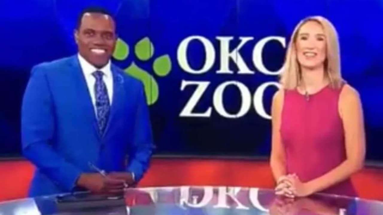 അവതാരകനെ കുരങ്ങിനോട് ഉപമിച്ച് വംശീയാധിക്ഷേപം; വിവാദമായപ്പോള് മാപ്പ് പറഞ്ഞ് സഹഅവതാരിക അവതാരകനെ കുരങ്ങിനോട് ഉപമിച്ച് വംശീയാധിക്ഷേപം; വിവാദമായപ്പോള് മാപ്പ് പറഞ്ഞ് സഹഅവതാരിക