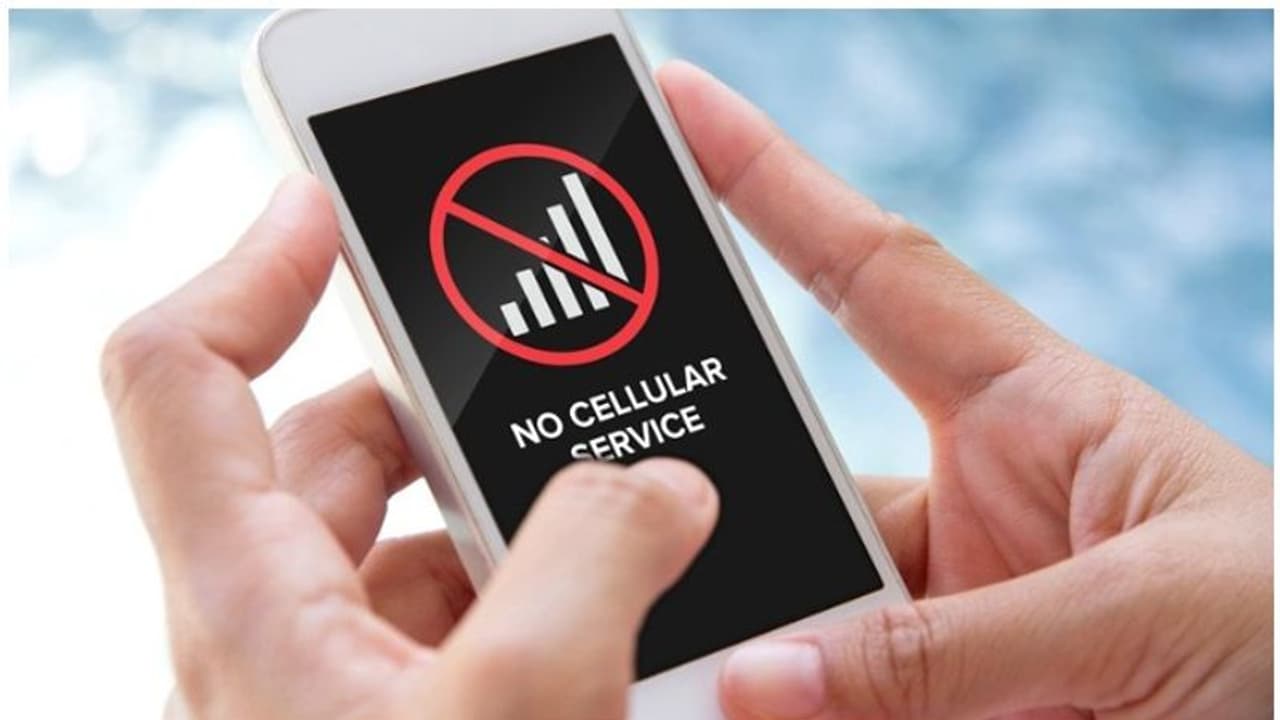 മൂന്നാര്‍ എസ്‌റ്റേറ്റ് മേഖലകളില്‍ മൊബൈല്‍ കവറേജ് ലഭിക്കുന്നില്ല; ബിഎസ്എന്‍എല്ലിനെതിരെ പ്രതിഷേധം ശക്തം