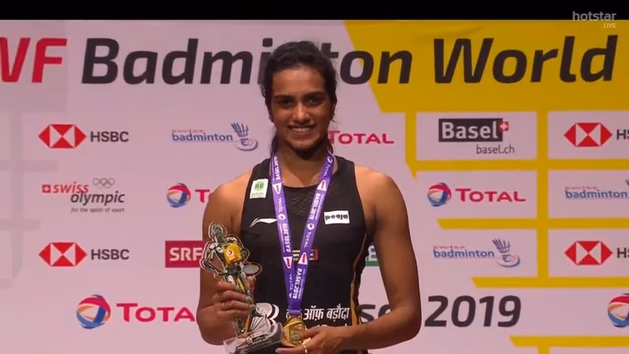 పెరిగిన బ్రాండ్ వాల్యూ... కోహ్లీ తర్వాత సింధూనే పెరిగిన బ్రాండ్ వాల్యూ... కోహ్లీ తర్వాత సింధూనే