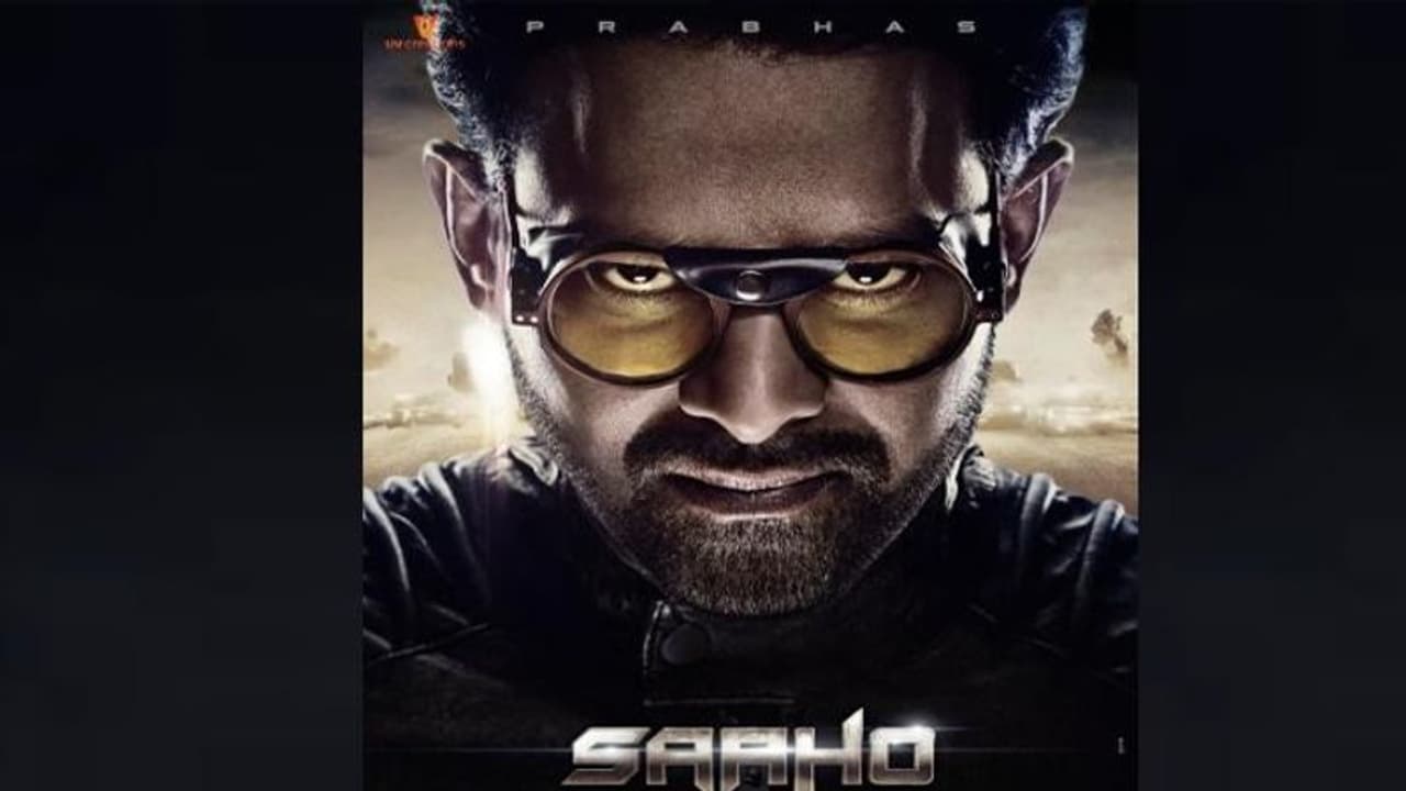 పేటీఎంలో సాహో సంచలనం..అమ్ముడైన 10 లక్షల టికెట్లు!